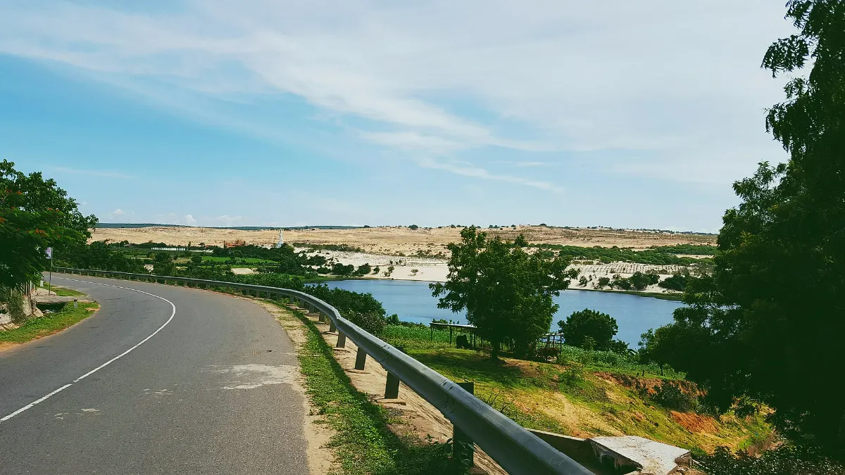 Bàu Trắng – Bàu Sen bằng xe Jeep