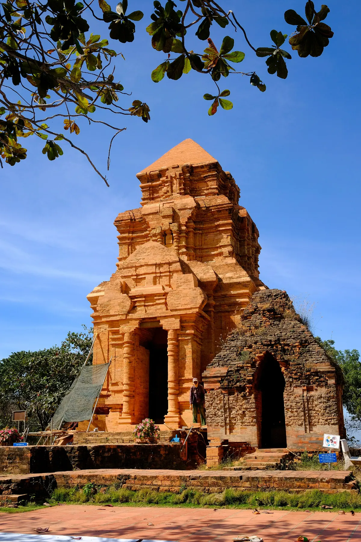 Lễ Hội Katê Của Người Chăm Bàlamôn Tại Tháp Pô Sah Inư