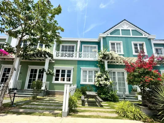 Nhà Phố Florida nhà thô cắt lỗ