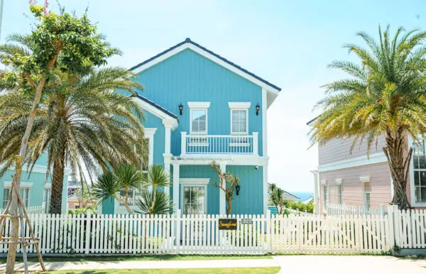 Biệt thự màu xanh mint tại phân khu Florida NovaWorld Phan Thiết