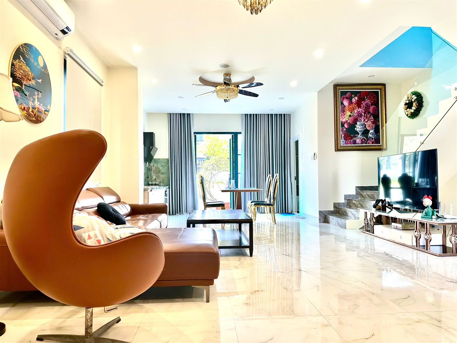 Villa Phong Lan — Song Lập 2PN Gần Hồ Bơi, Bồn Tắm Đôi — ảnh 3