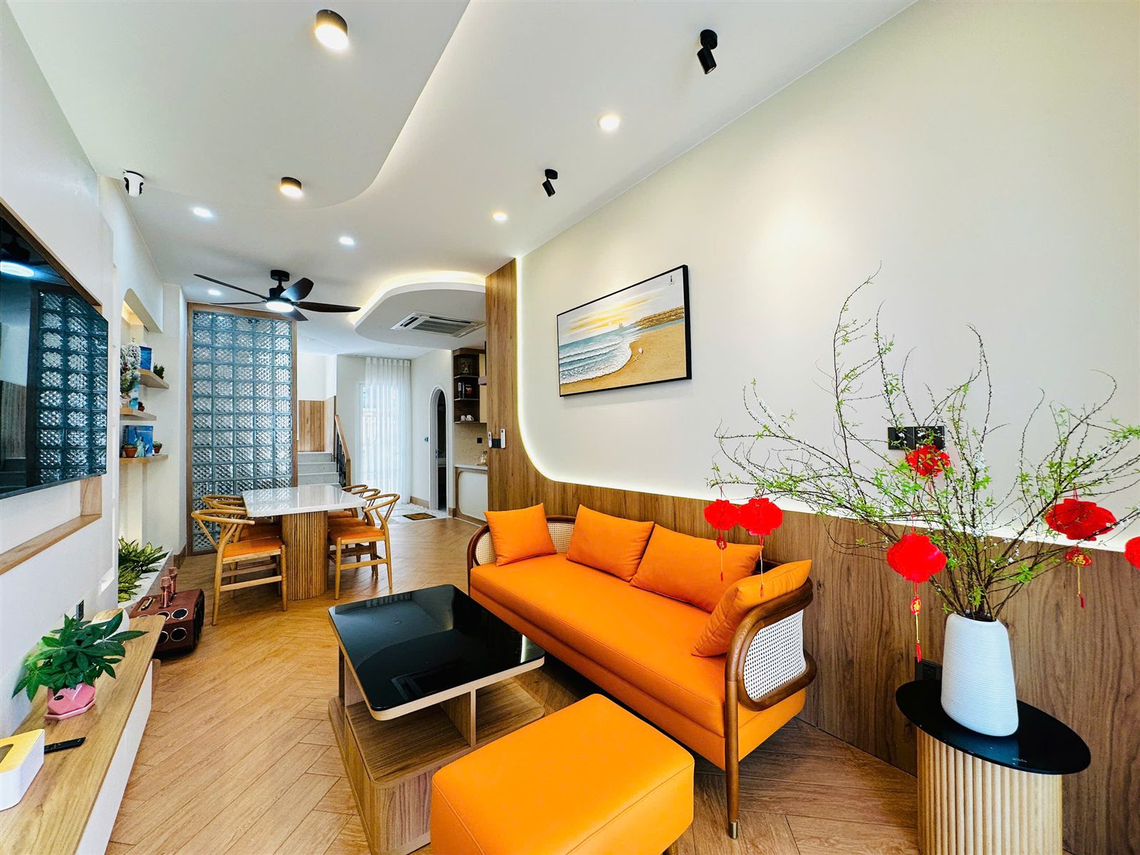 Nhà Phố Miami — 4PN Trục Phố Sầm Uất, Bồn Tắm Nằm — ảnh 3
