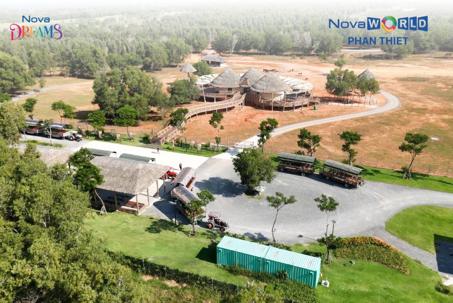Casa Café, Golf Academy & Nova Pickleball