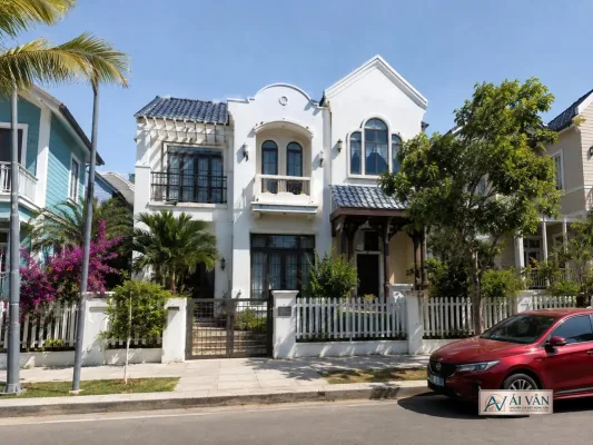 Biệt thự song lập NovaWorld Phan Thiết ngay hồ cảnh quan hiếm có, giá tốt